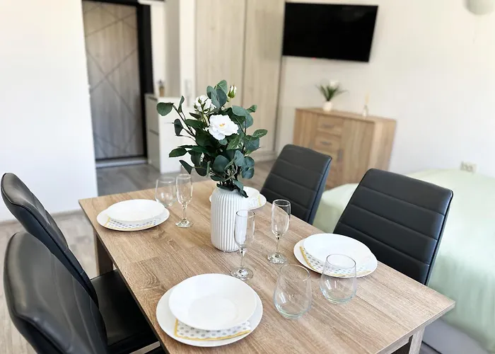 Appartamento Luxury In The Super Center Of Burgas